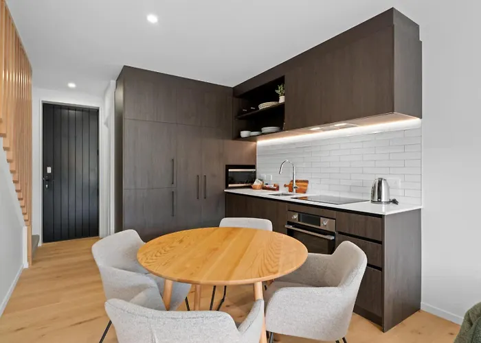 Ferienhaus Aspirings Views On Rowley *
